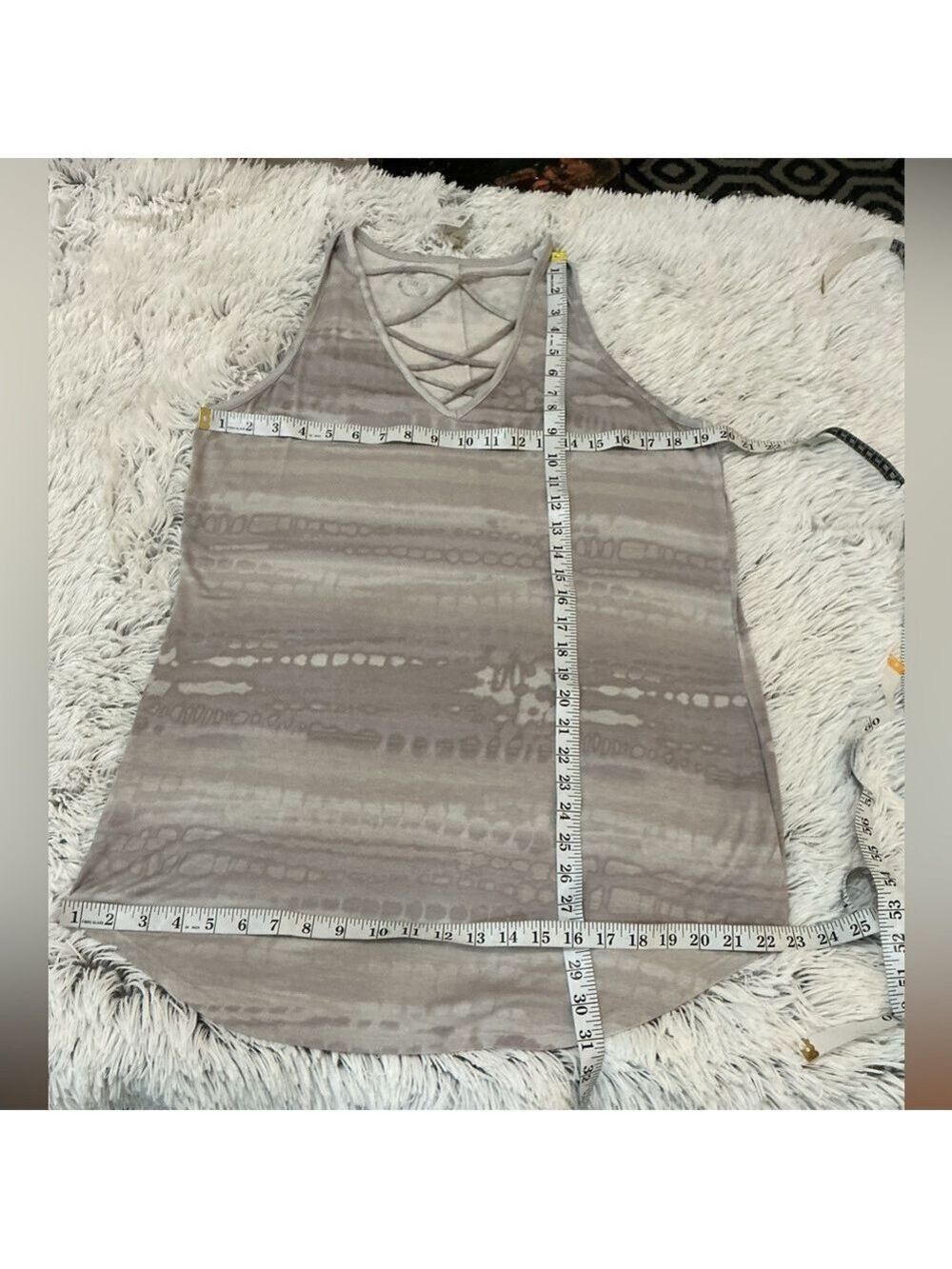 Maurices 24/7 Crisscross V-Neck Sleeveless Tunic Top Gray Tie-Dye Size Large - Picture 4 of 14